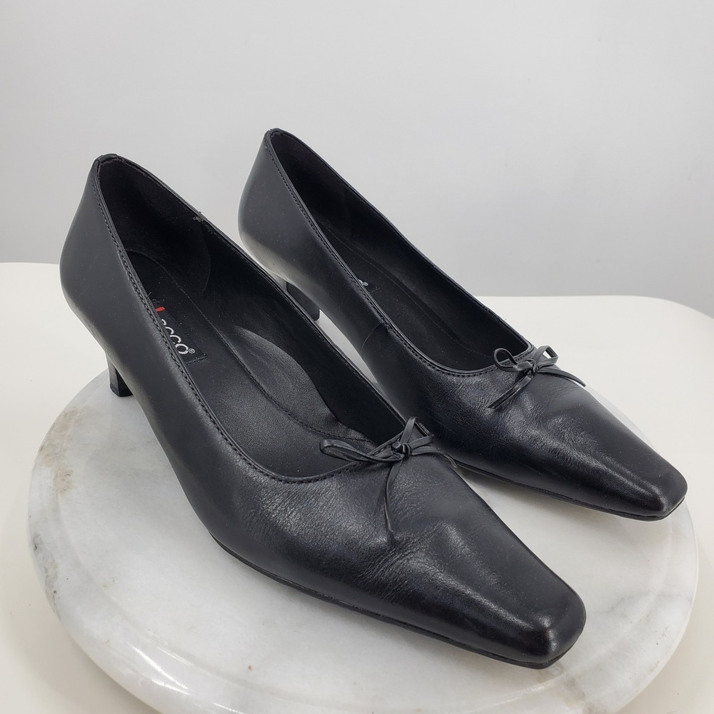 Ecco Black Leather Square Toe Bow Kitten Heel Pumps Shoe 38 Witchy Dressy Office